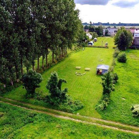 Hotel Wilcza Nora - Pole Biwakowe Dolistowo Nowe Exteriér fotografie